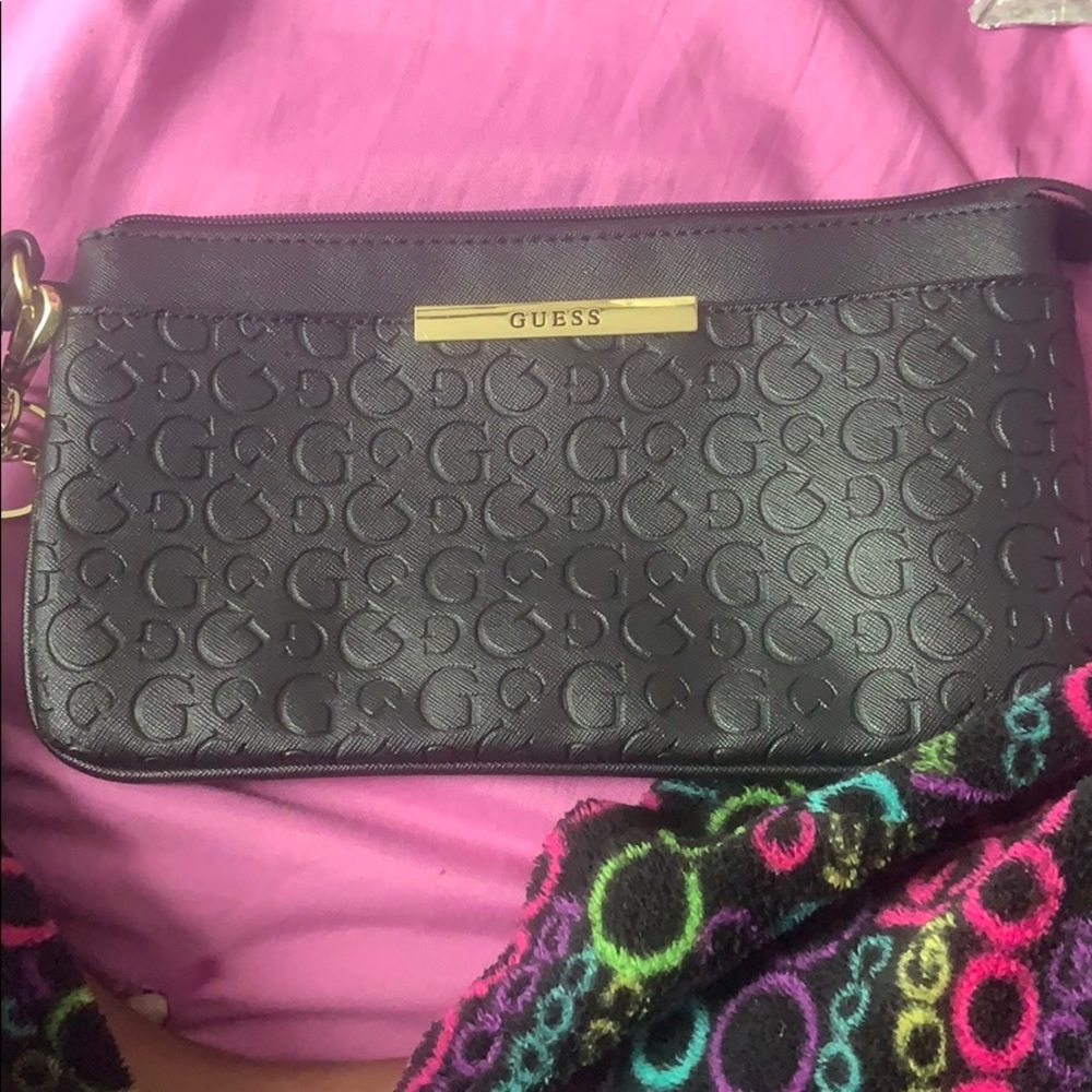 Guess handbag😍 .